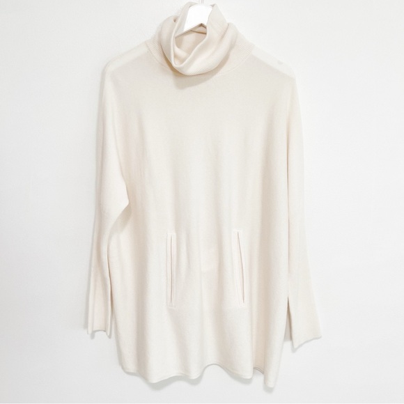 BOGO! Garnet Hill Oversized Poncho Turtleneck Tunic Sweater Ivory Medium - Picture 3 of 8